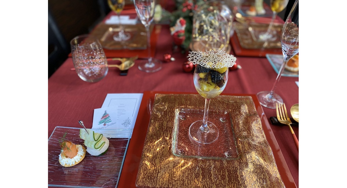 テーブルコーディネート, クリスマステーブルコーディネート, レースチュイル