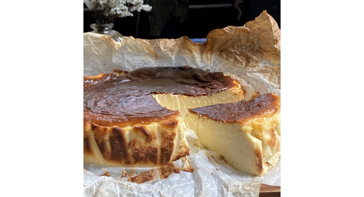バスクチーズケーキ, バスチー, テーブルコーディネート, スイーツ